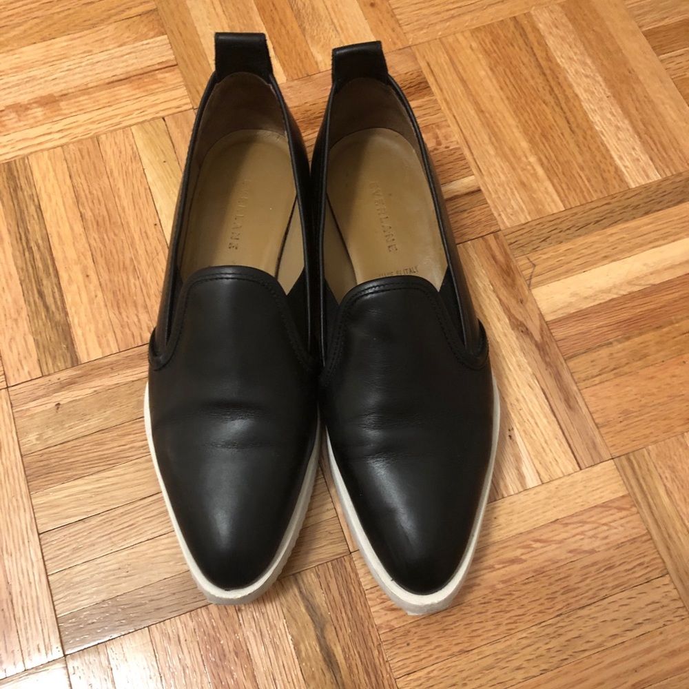 Everlane black leather street shoe